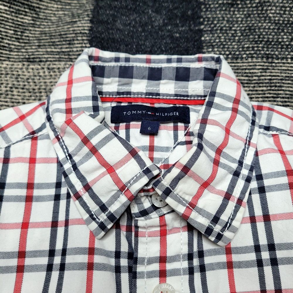 Tommy Hilfiger Button Down Plaid Boys Shirt Size 6 Casual, School, Event - Picture 2 of 9